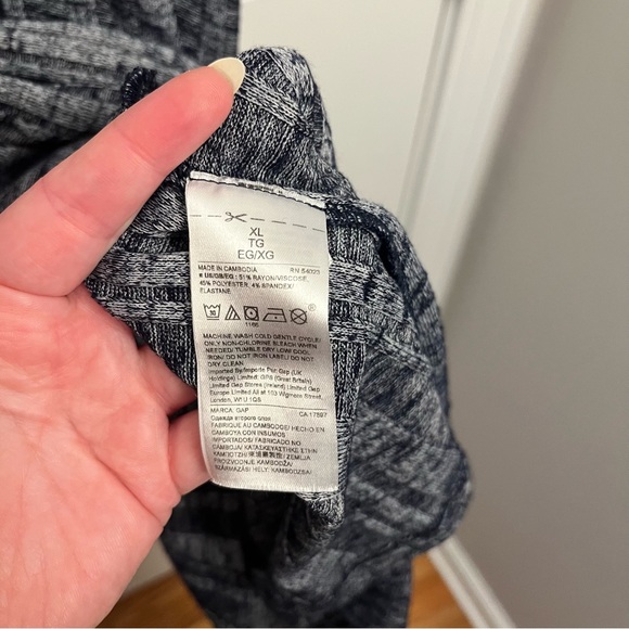 GAP Knit Shift Dress, XL - Picture 5 of 6